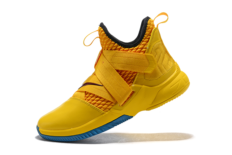 black and yellow nike basketball shoes