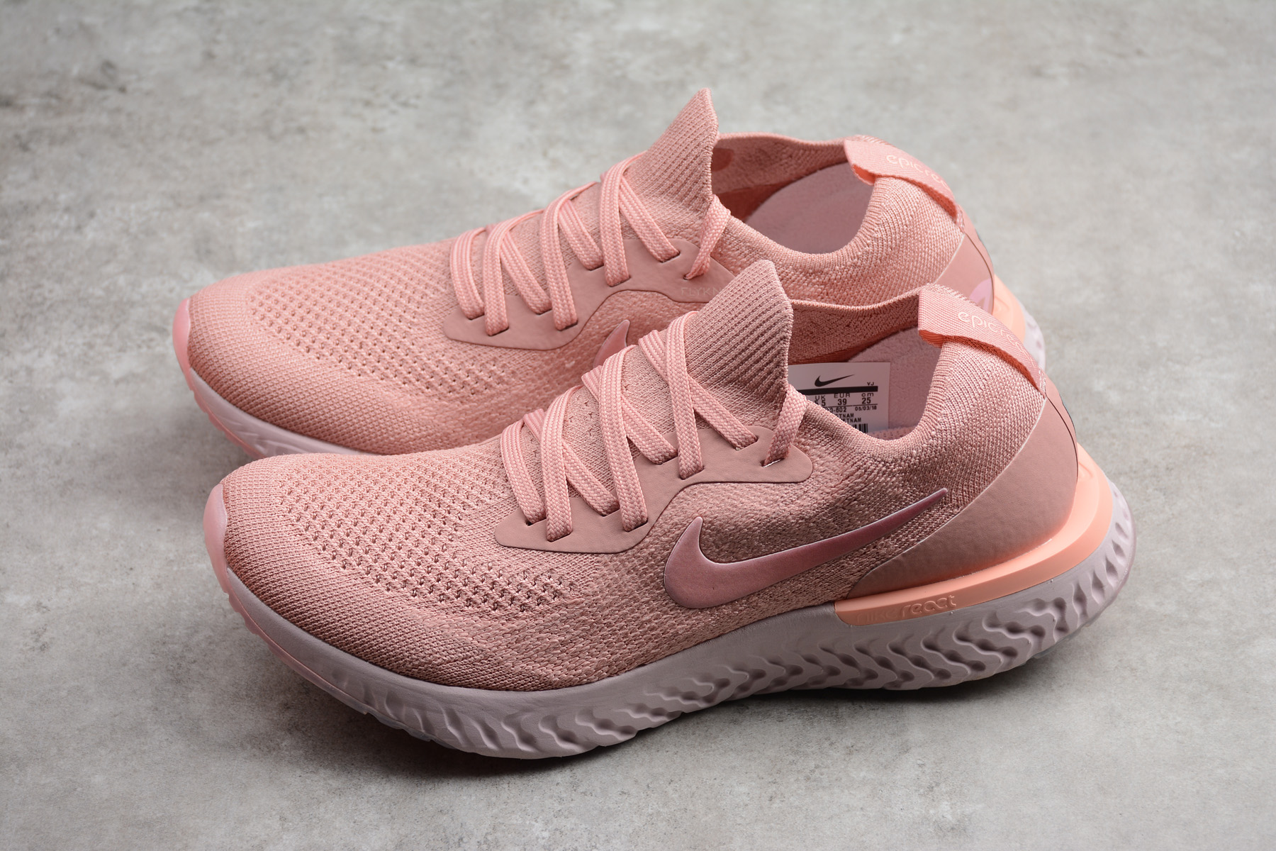 Nike Epic React Flyknit Wmns Rust Pink/Pink Tint/Tropical Pink 