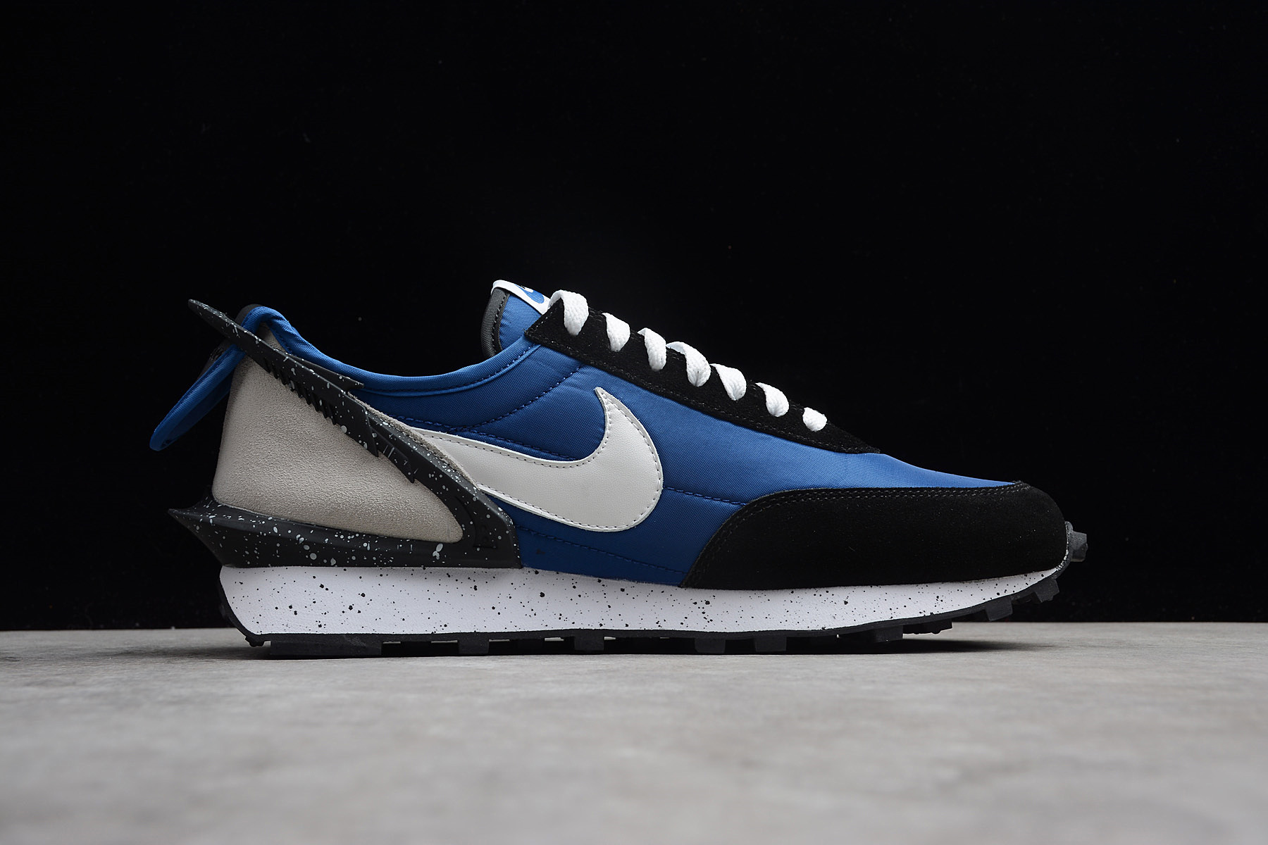 undercover nike waffle racer