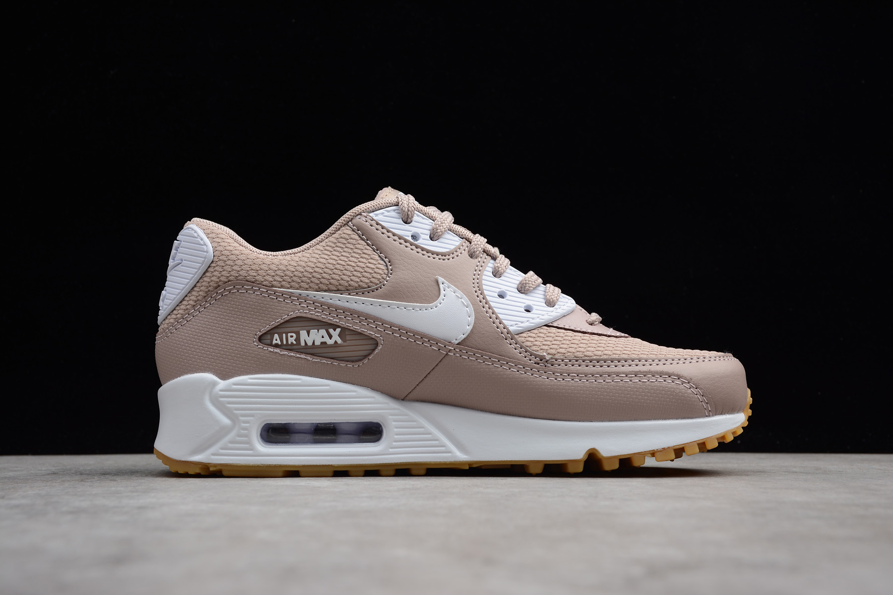 womens nike air max 90 diffused taupe gum shoes size 10